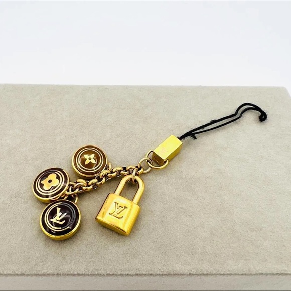 AUTH Louis Vuitton Keychain Bag Charm Padlock Gold Brown - Picture 6 of 10